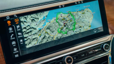 Bentley Flying Spur Hybrid - infotainment screen